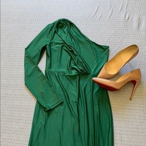 🔥 Windsor emerald green evening gown.